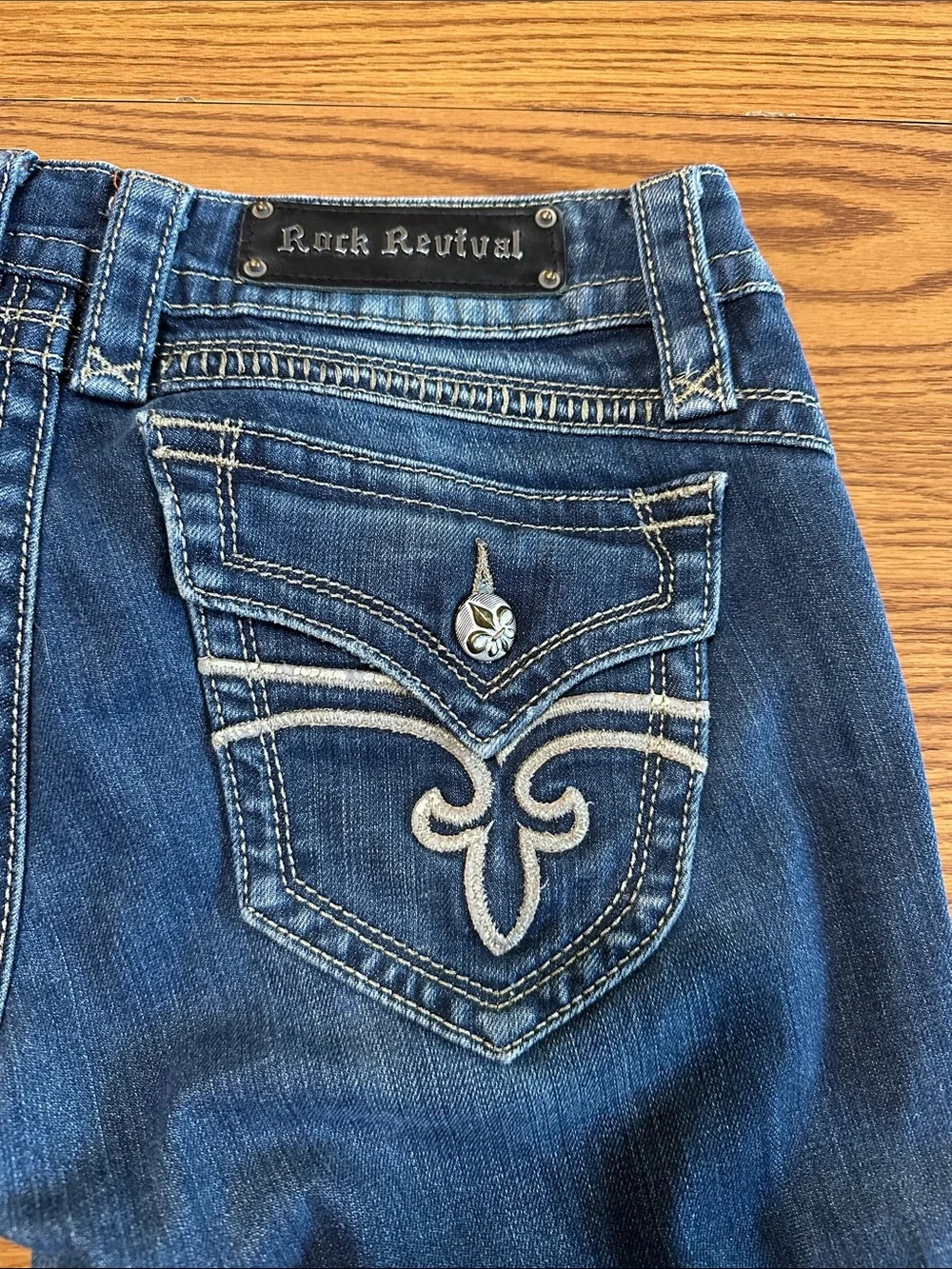 Rock Revival Women's Dark Blue Denim Boot Cut Jeans with Embroidered Pocket - Picture 1 of 7